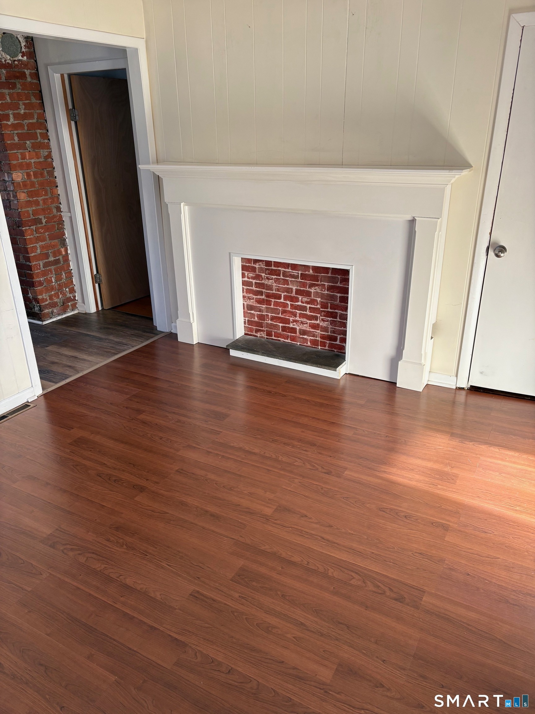 77 Crestwood Road Fairfield, CT 06824 - Photo 9 of 11