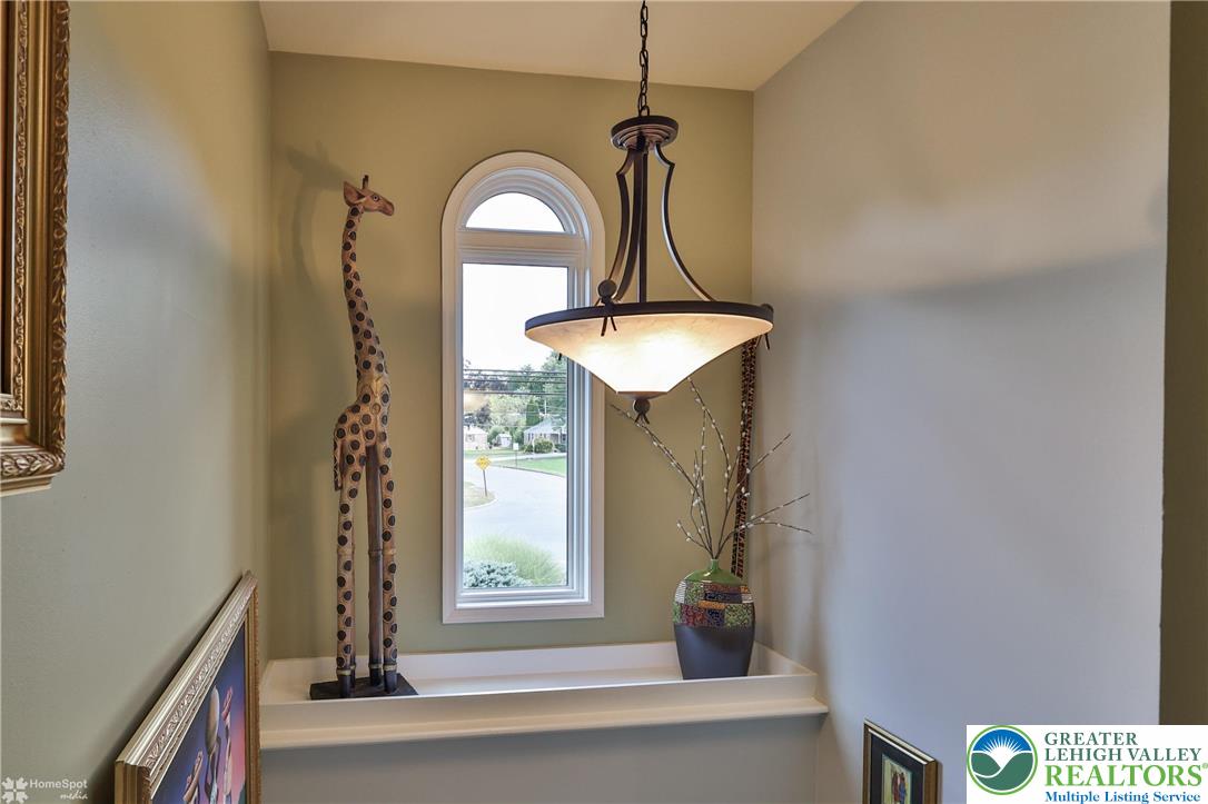 2821 Center Street Bethlehem, PA 18017 - Photo 24 of 58