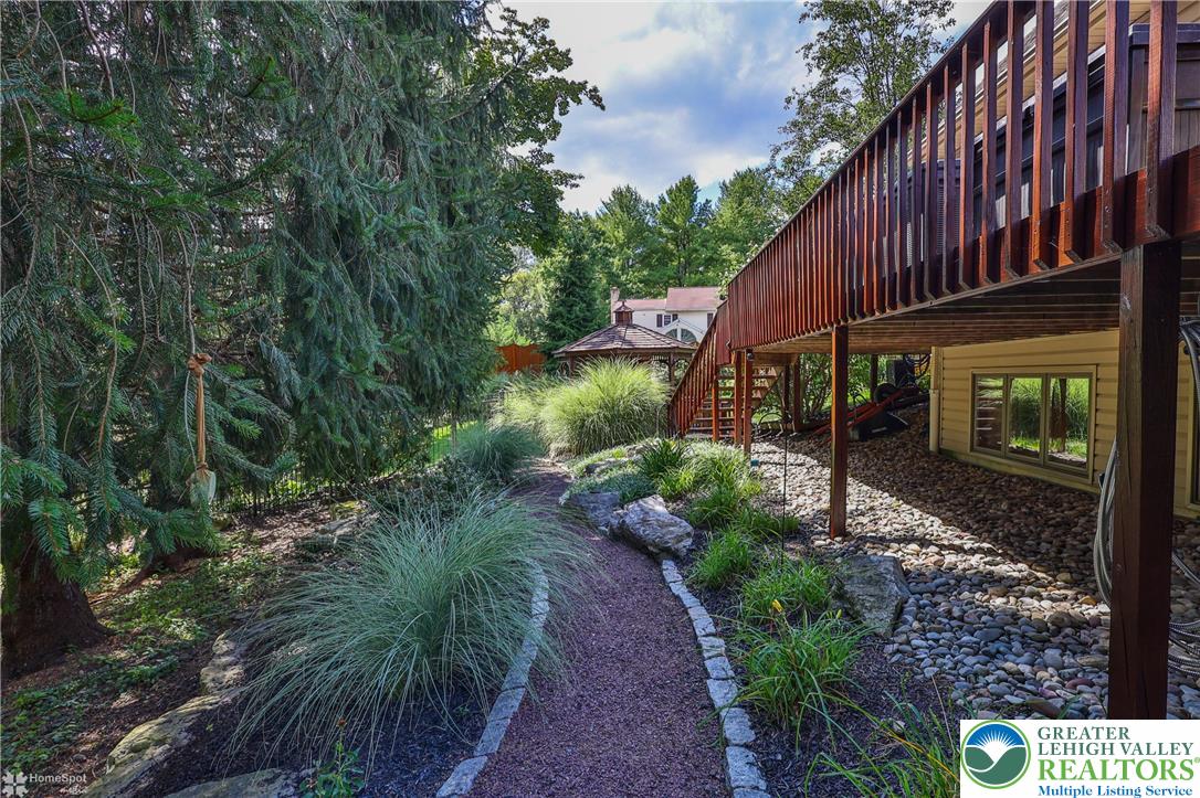 2821 Center Street Bethlehem, PA 18017 - Photo 49 of 58