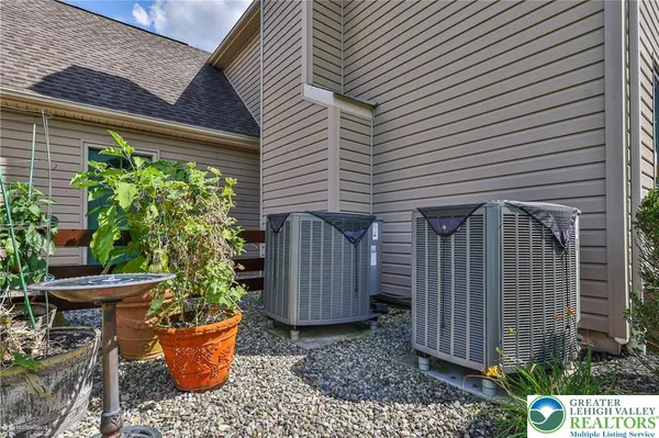 $698,000 | 2821 Center Street, Bethlehem, PA 18017