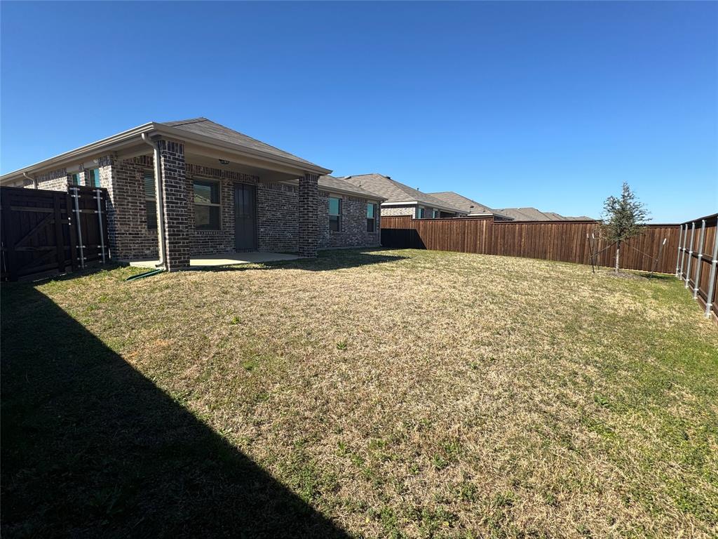 4700 Essonite Road Little Elm, TX 76227 - Photo 33 of 37 a backyard of a house