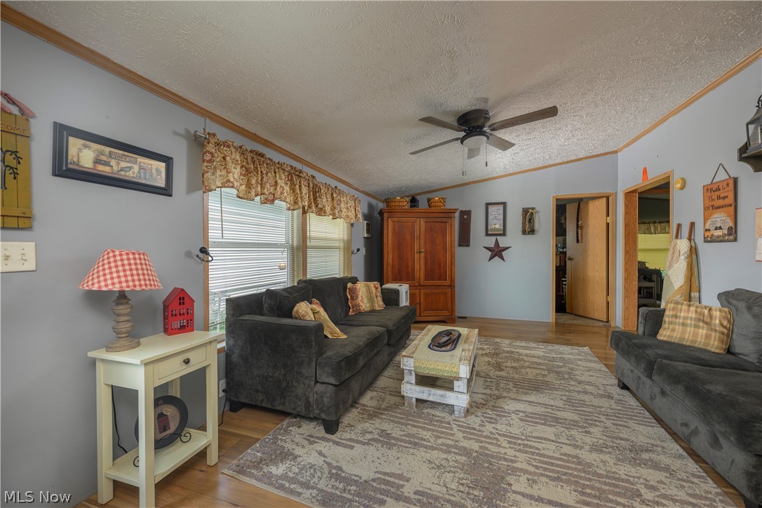 13129 Shank Road Doylestown, OH 44230 - Photo 4 of 23