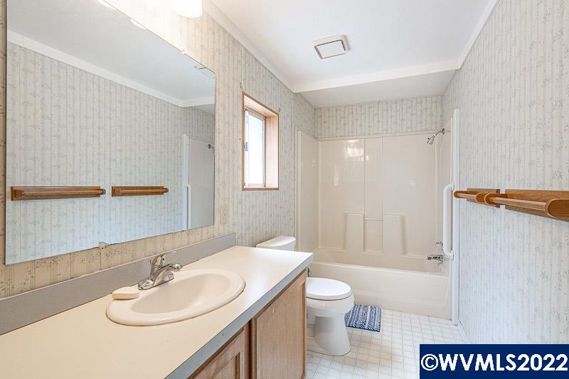 1350 Barnick Road Northeast Keizer, OR 97303 - Photo 23 of 39 Gallery Image 23