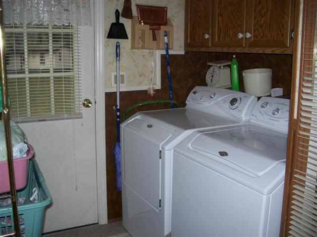 4590 Townsend Road Croswell, MI 48422 - Photo 18 of 21 31034935-17.JPG