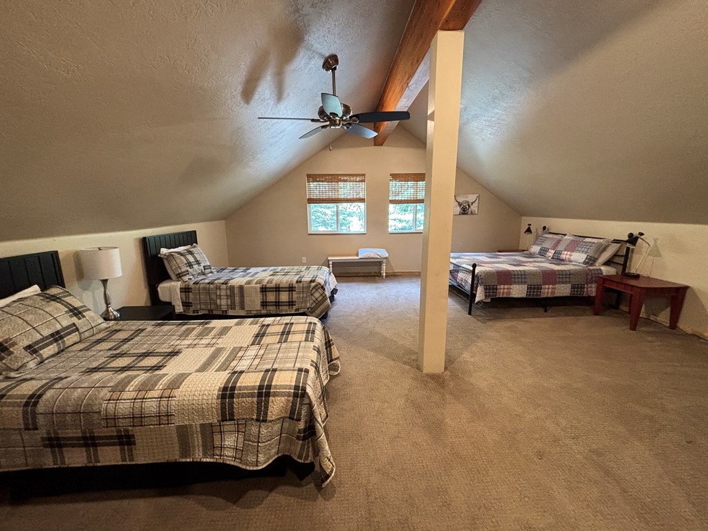 32 Shay Road Cascade, ID 83611 - Photo 37 of 40 Beds and bedding included