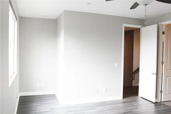 $2,590,000 | 155-unit A East 21st Street, Costa Mesa, CA 92627
