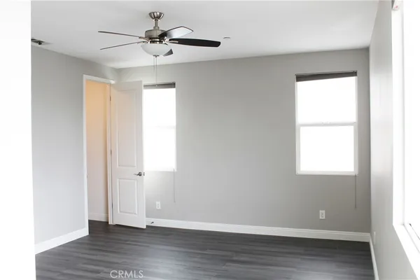 $2,590,000 | 155-unit A East 21st Street, Costa Mesa, CA 92627