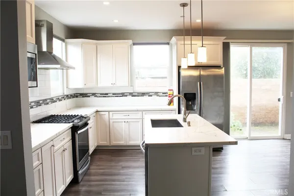 $2,590,000 | 155-unit A East 21st Street, Costa Mesa, CA 92627