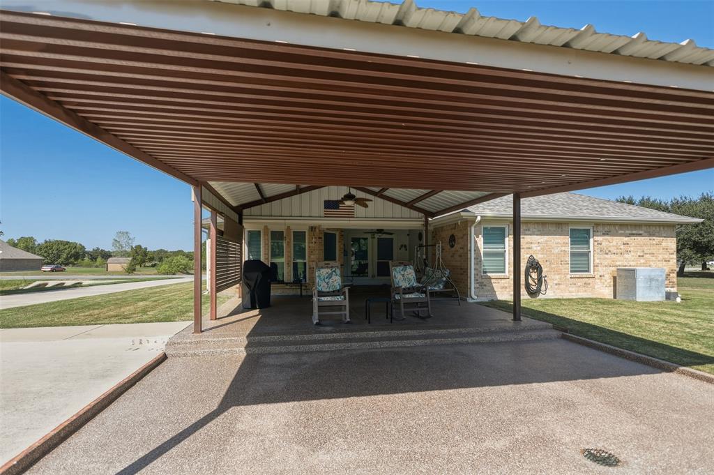 156 Creekwood Ranch Road Azle, TX 76020 - Photo 25 of 33 Gallery Image 25