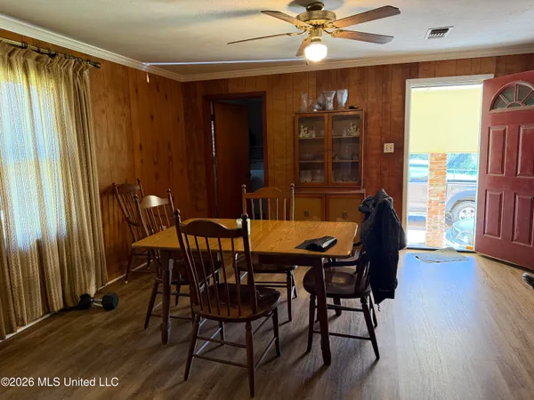 $135,000 | 108 Dixie Drive, Natchez, MS 39120