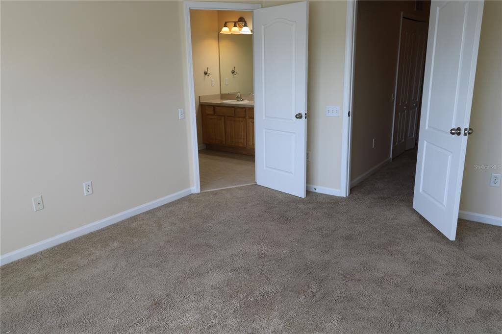 10165 Haverhill Ridge Drive Riverview, FL 33578 - Photo 22 of 33 a view of a bathroom with a sink and a bathroom