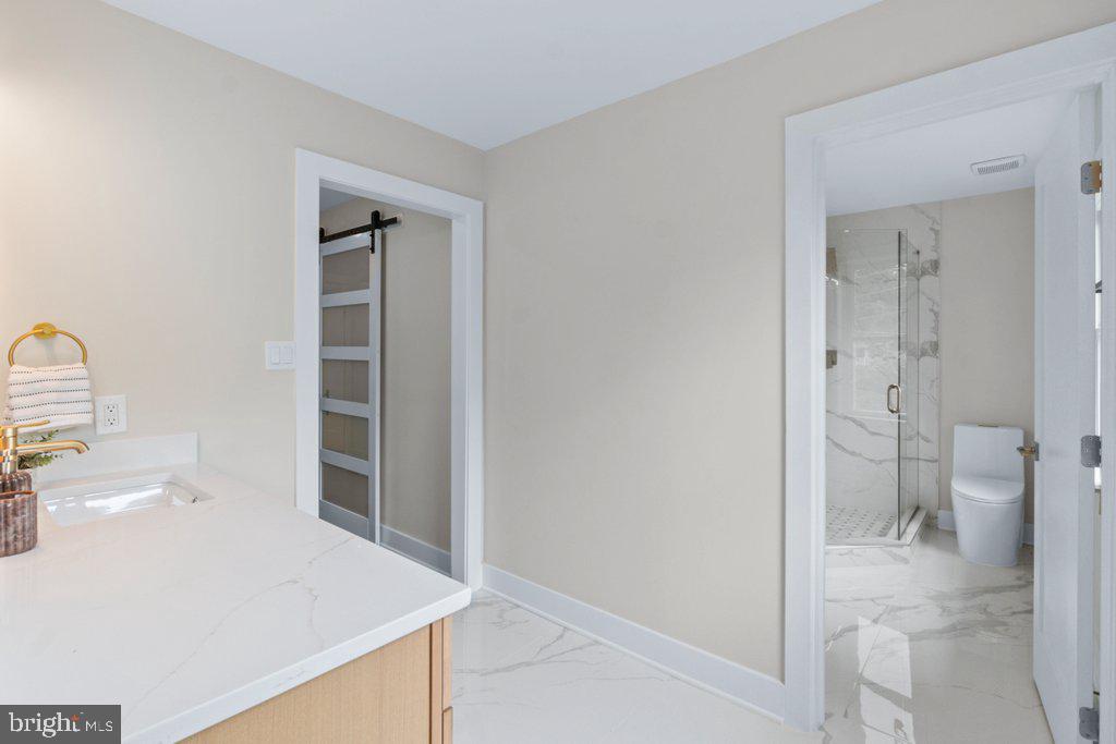 6002 Onondaga Road Bethesda, MD 20816 - Photo 41 of 70