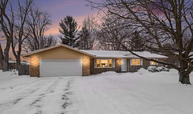 $333,000 | 2896 Kim Street, St. Joseph, MI 49085