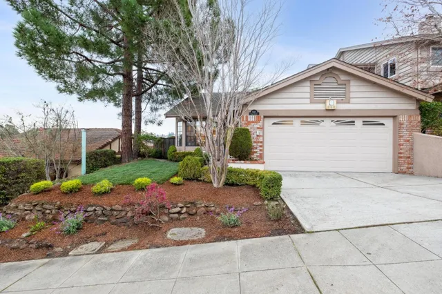 $1,849,000 | 1637 Toyon Court, San Mateo, CA 94403