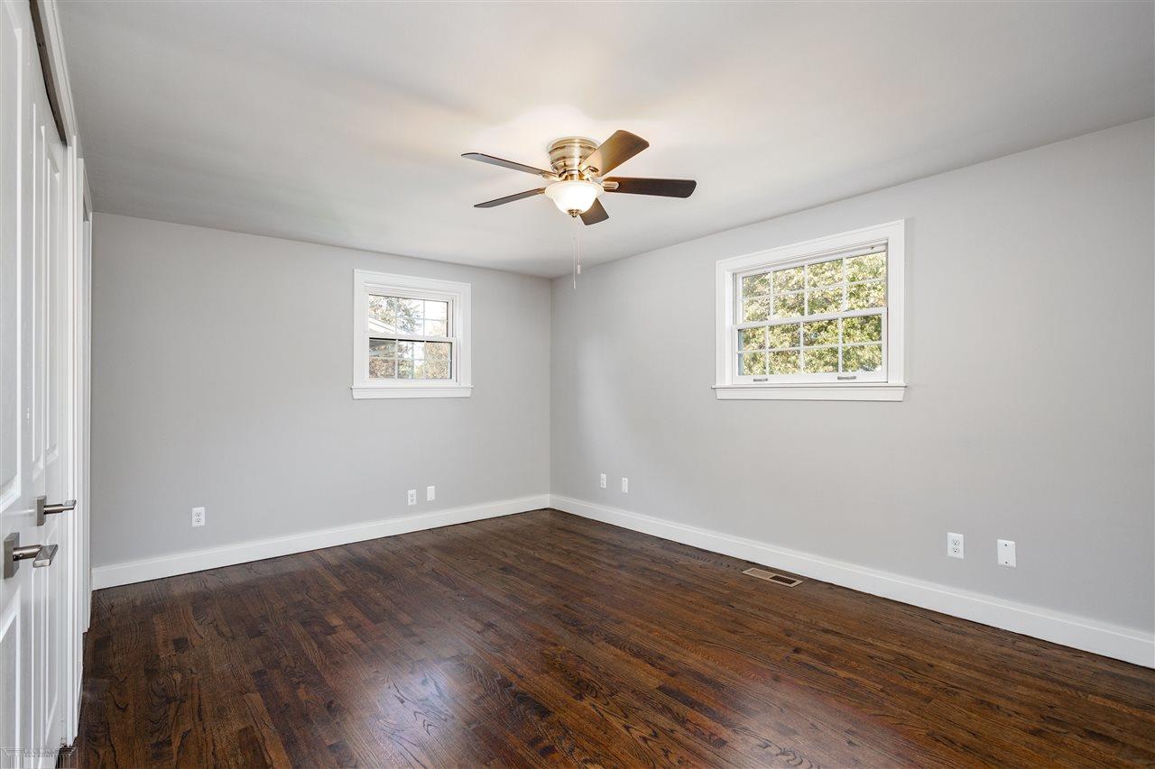 1083 Canterbury Road Grosse Pointe Woods, MI 48236 - Photo 28 of 38