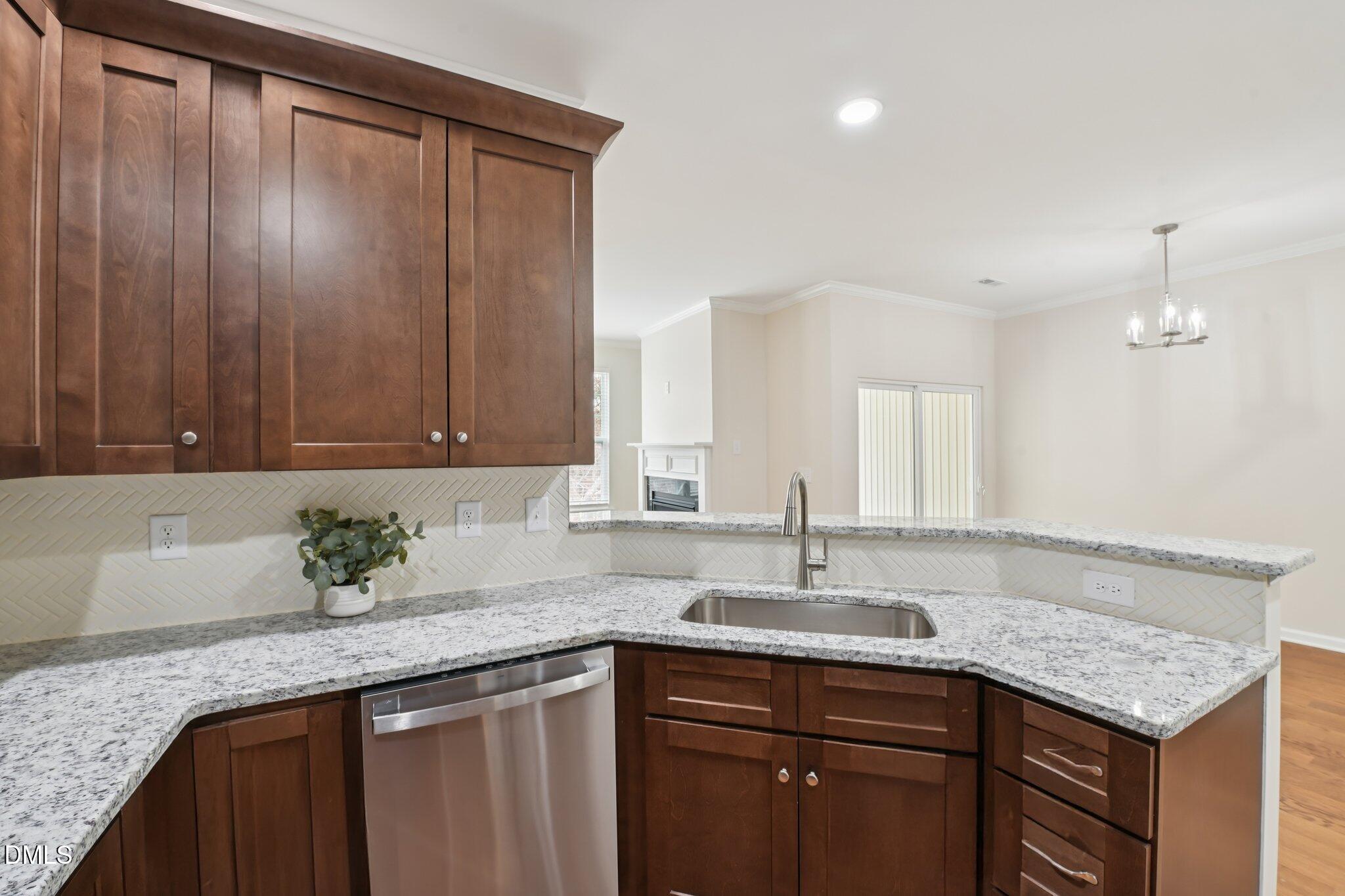 5919 Hourglass Court Raleigh, NC 27612 - Photo 12 of 33