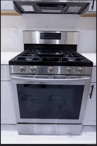 $199,000 | 40 Sunset Court, Pasadena Park, MO 63121