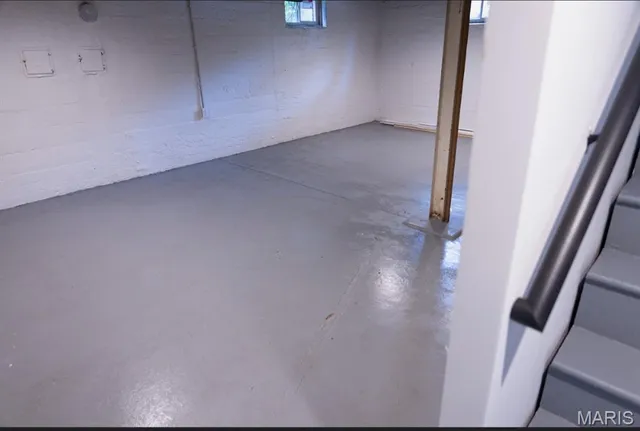 $199,000 | 40 Sunset Court, Pasadena Park, MO 63121