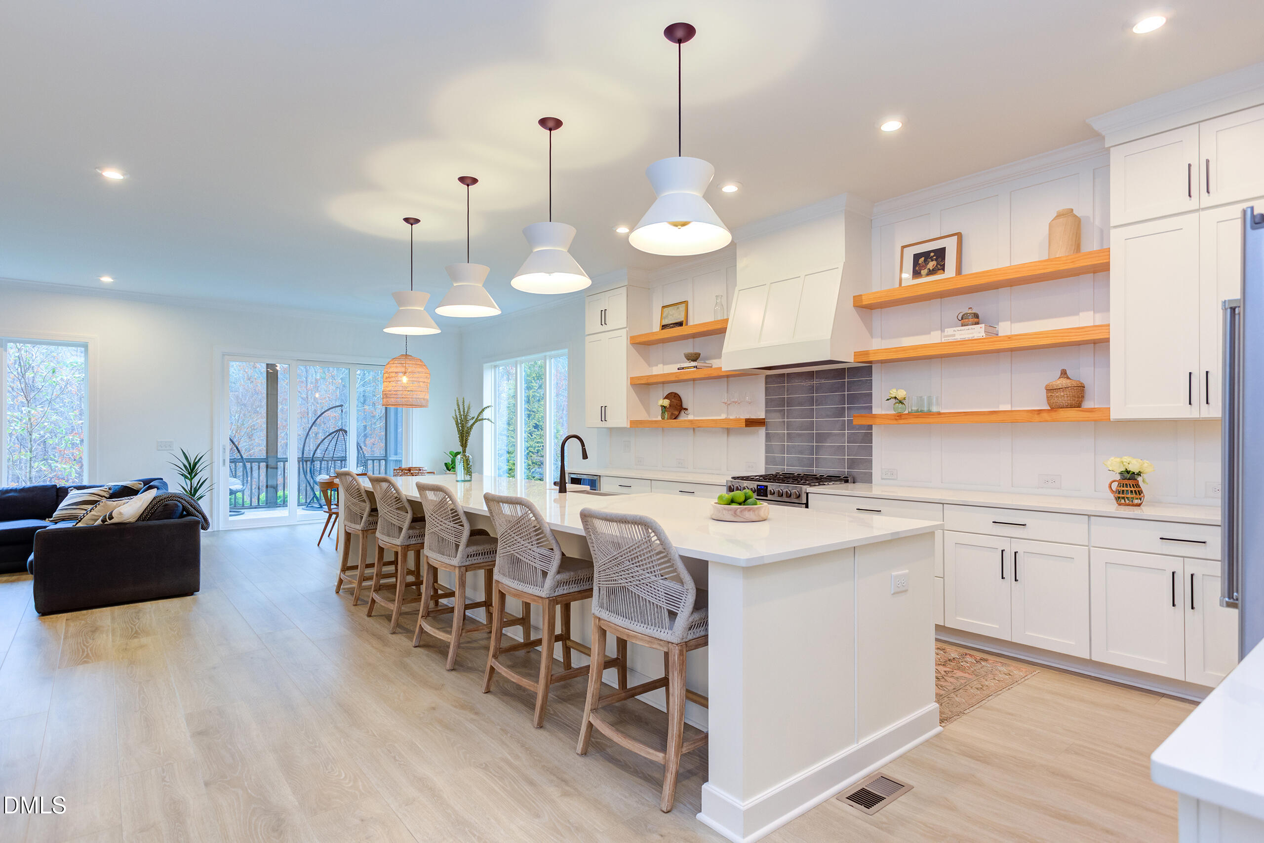 203 Post Oak Road Chapel Hill, NC 27516 - Photo 4 of 52 IMG_5804_5_6