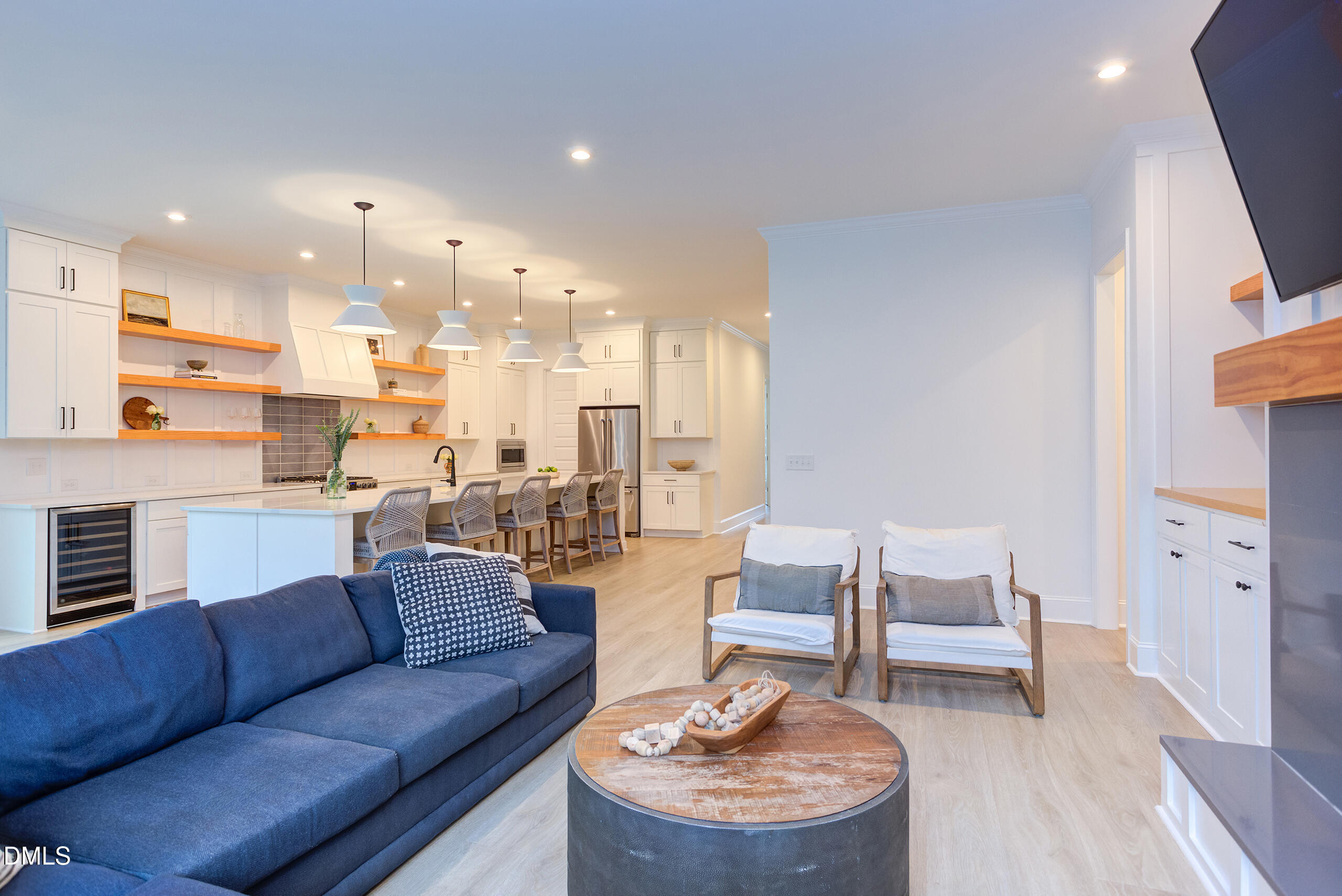 203 Post Oak Road Chapel Hill, NC 27516 - Photo 7 of 52 IMG_5861_2_3