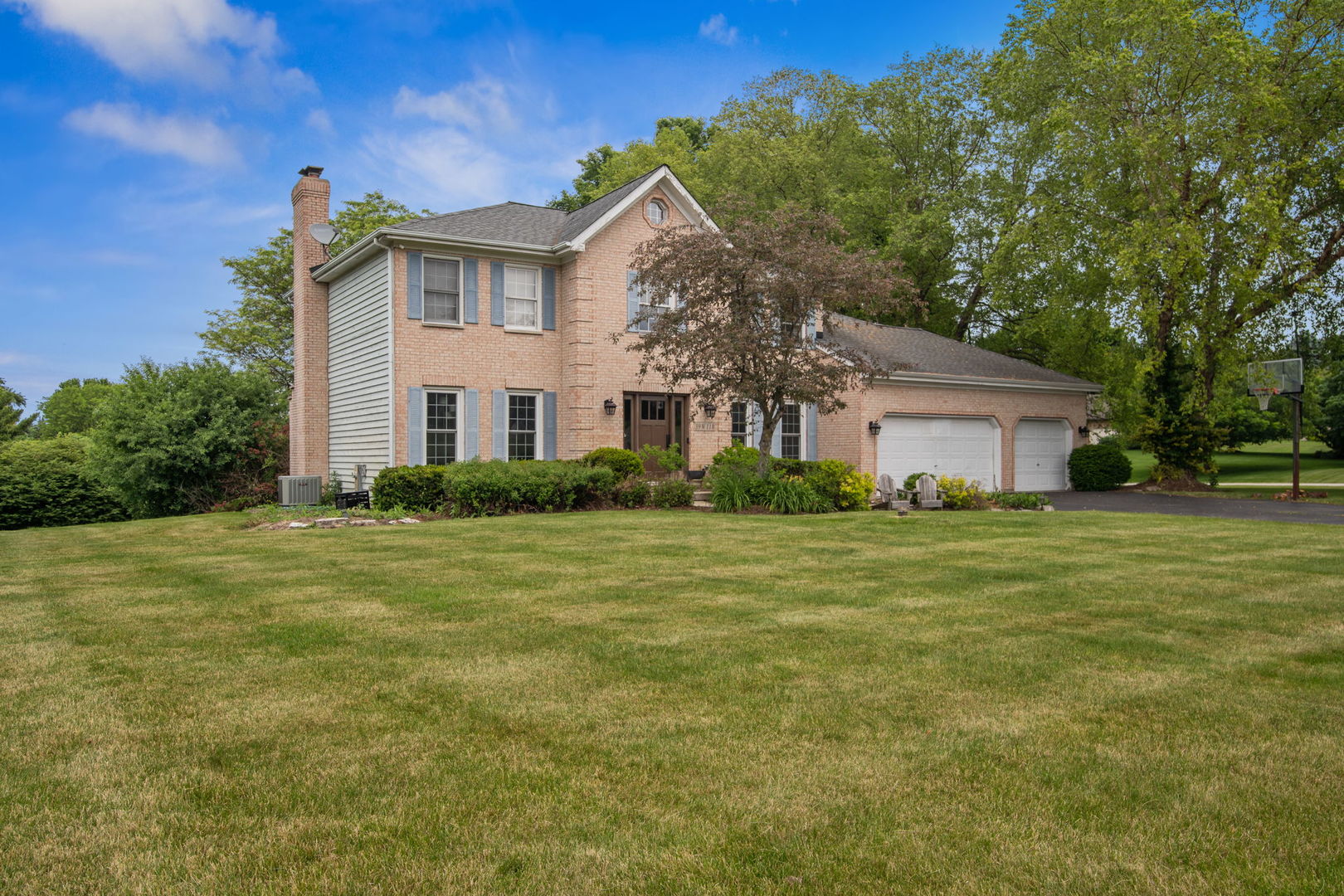 39W118 Baert Road St. Charles, IL 60175 - Photo 2 of 33