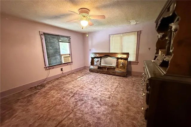 $99,900 | 545-625 Davis Street, Sharon, PA 16146