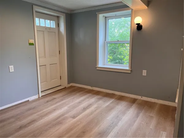 $2,700 | 410 North Main Street, Canandaigua City, NY 14424