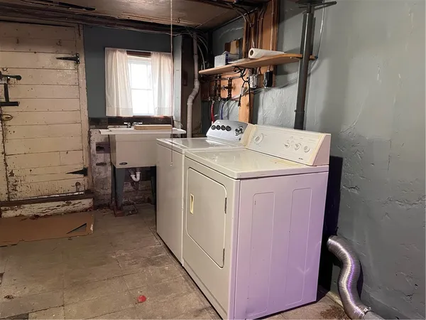 $2,700 | 410 North Main Street, Canandaigua City, NY 14424