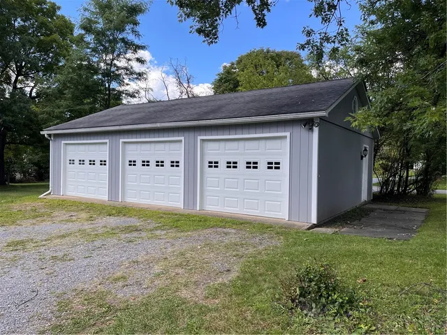 $2,700 | 410 North Main Street, Canandaigua City, NY 14424