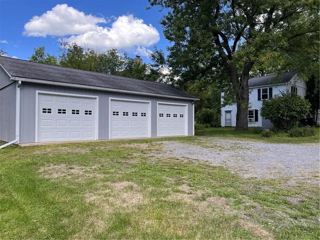 $2,700 | 410 North Main Street, Canandaigua City, NY 14424