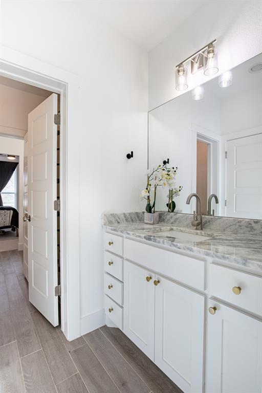 111 Bluegrass Trail Springtown, TX 76082 - Photo 28 of 37 Jack and Jill bath with 2 vanity rooms, and separate bathing room.