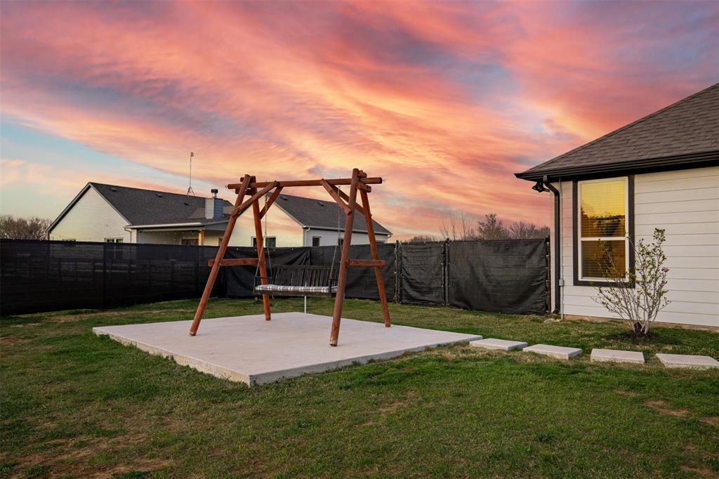 111 Bluegrass Trail Springtown, TX 76082 - Photo 33 of 37 Backyard surrounded in privacy fencing.
