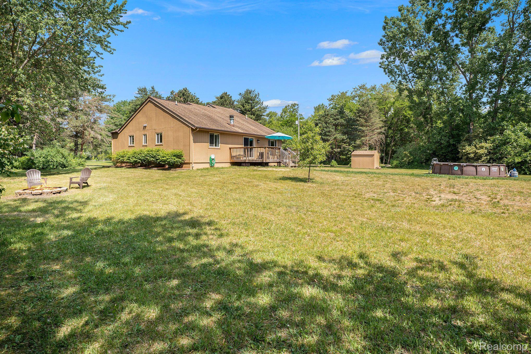 7374 Johnson Road Flushing, MI 48433 - Photo 19 of 29 Gallery Image 19