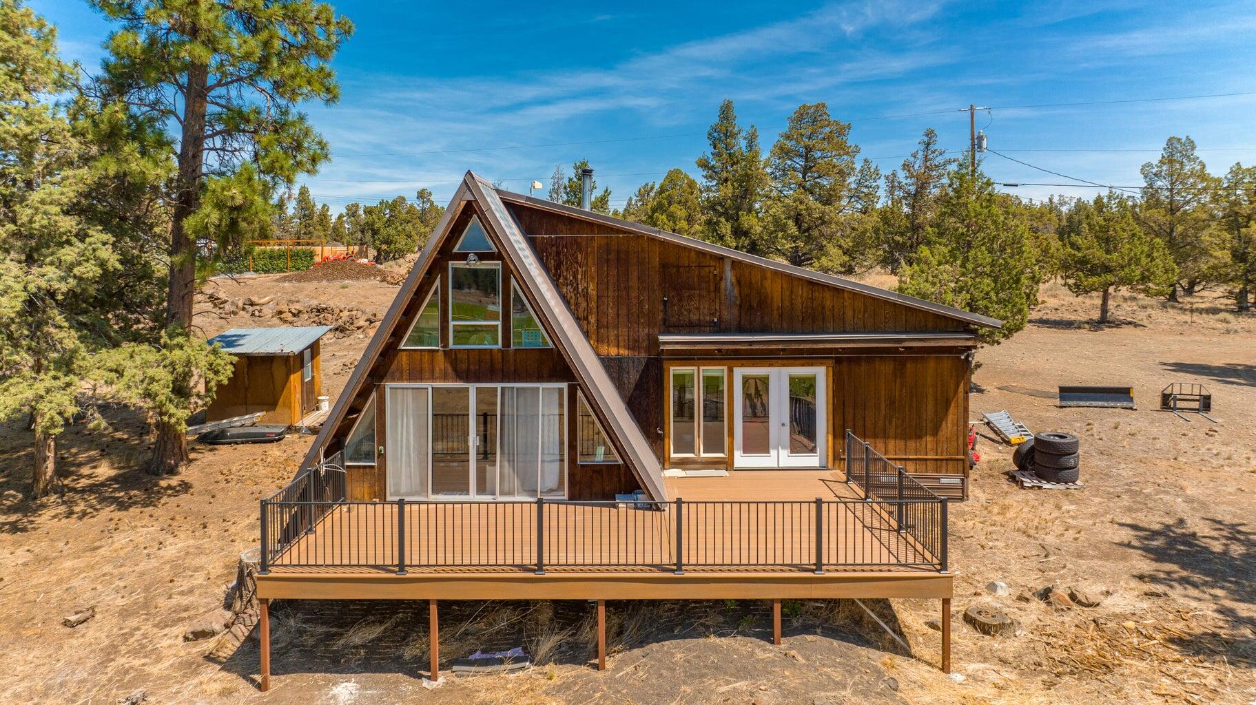 69130 Hurtley Ranch Road Sisters, OR 97759 - Photo 19 of 50 a frame
