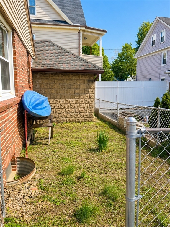 18 Pierce Street Malden, MA 02148 - Photo 35 of 36