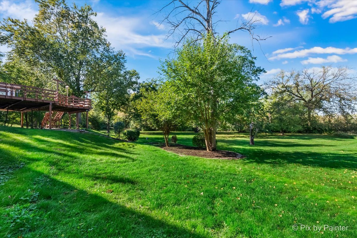 322 West Dowell Road McHenry, IL 60051 - Photo 33 of 40 a view of a park with large trees