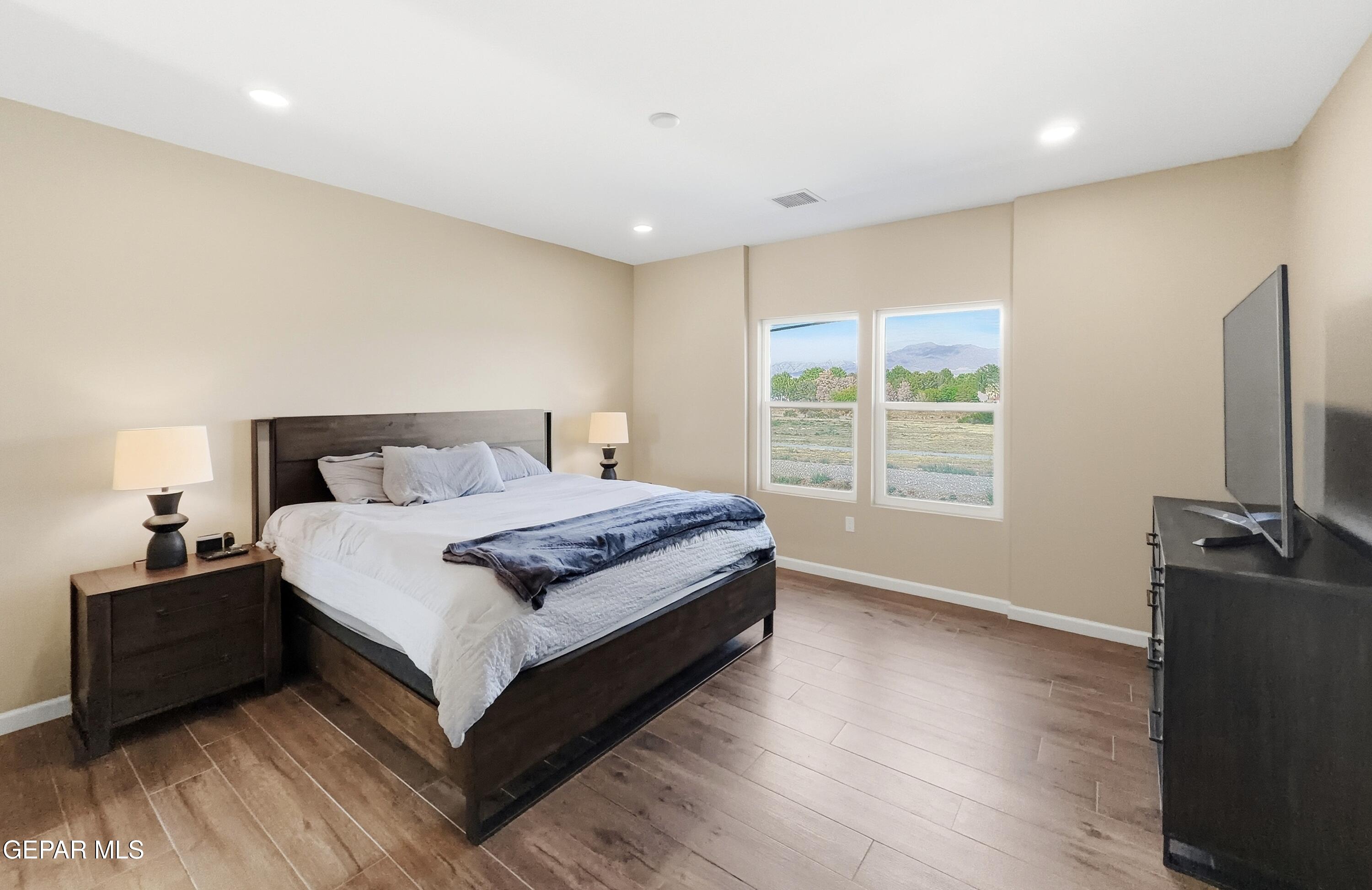 871 Country Club Road, Unit 5B El Paso, TX 79932 - Photo 24 of 52 image00041