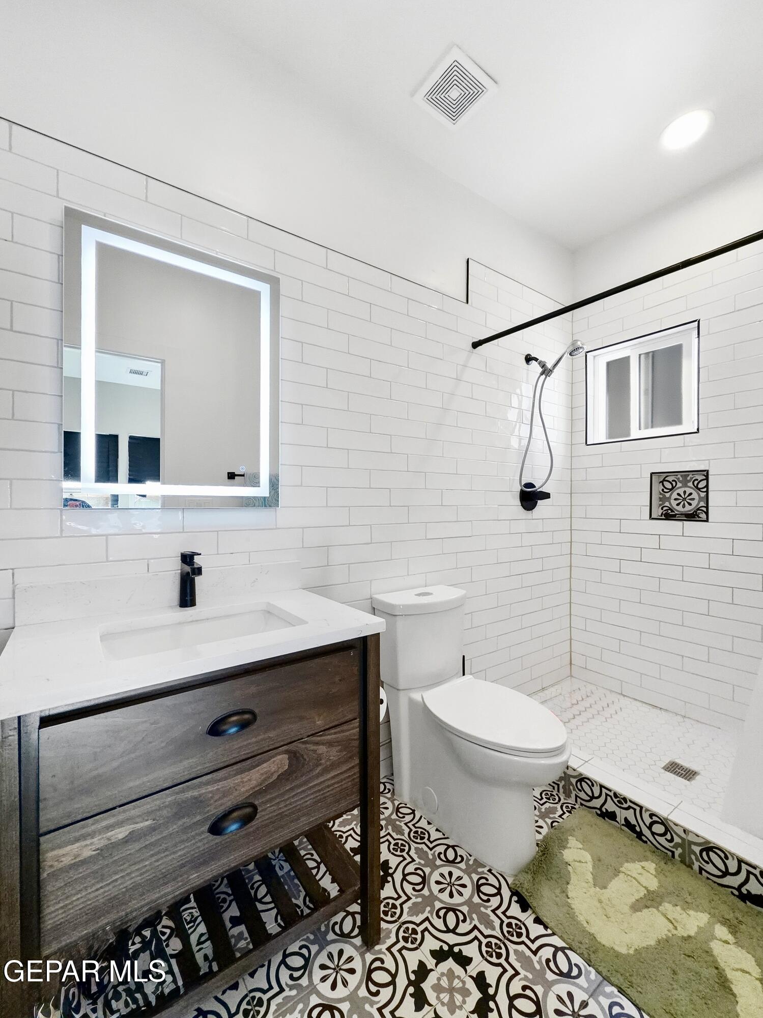 871 Country Club Road, Unit 5B El Paso, TX 79932 - Photo 31 of 52 image00050