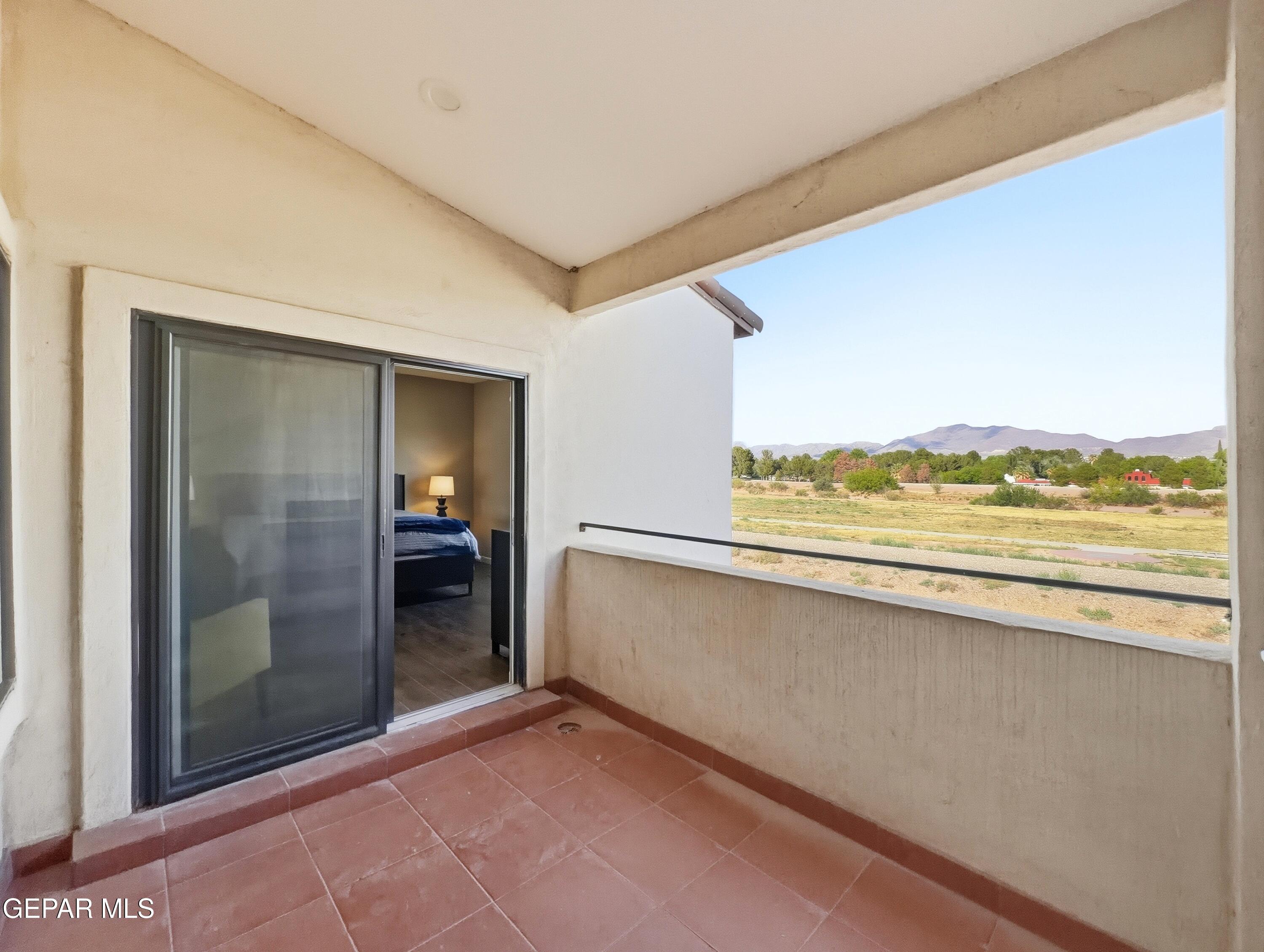 871 Country Club Road, Unit 5B El Paso, TX 79932 - Photo 38 of 52 image00035