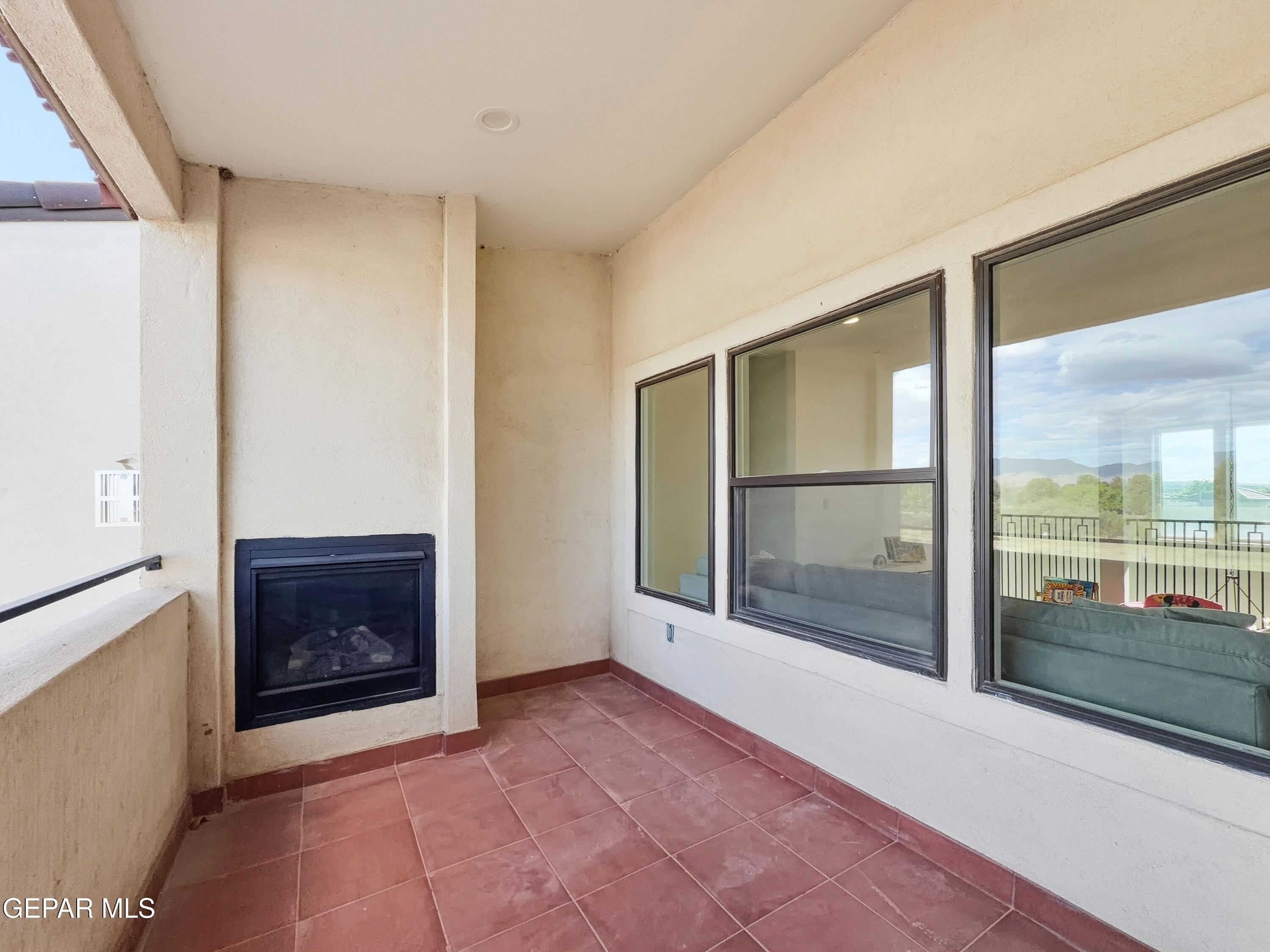 871 Country Club Road, Unit 5B El Paso, TX 79932 - Photo 39 of 52 image00037