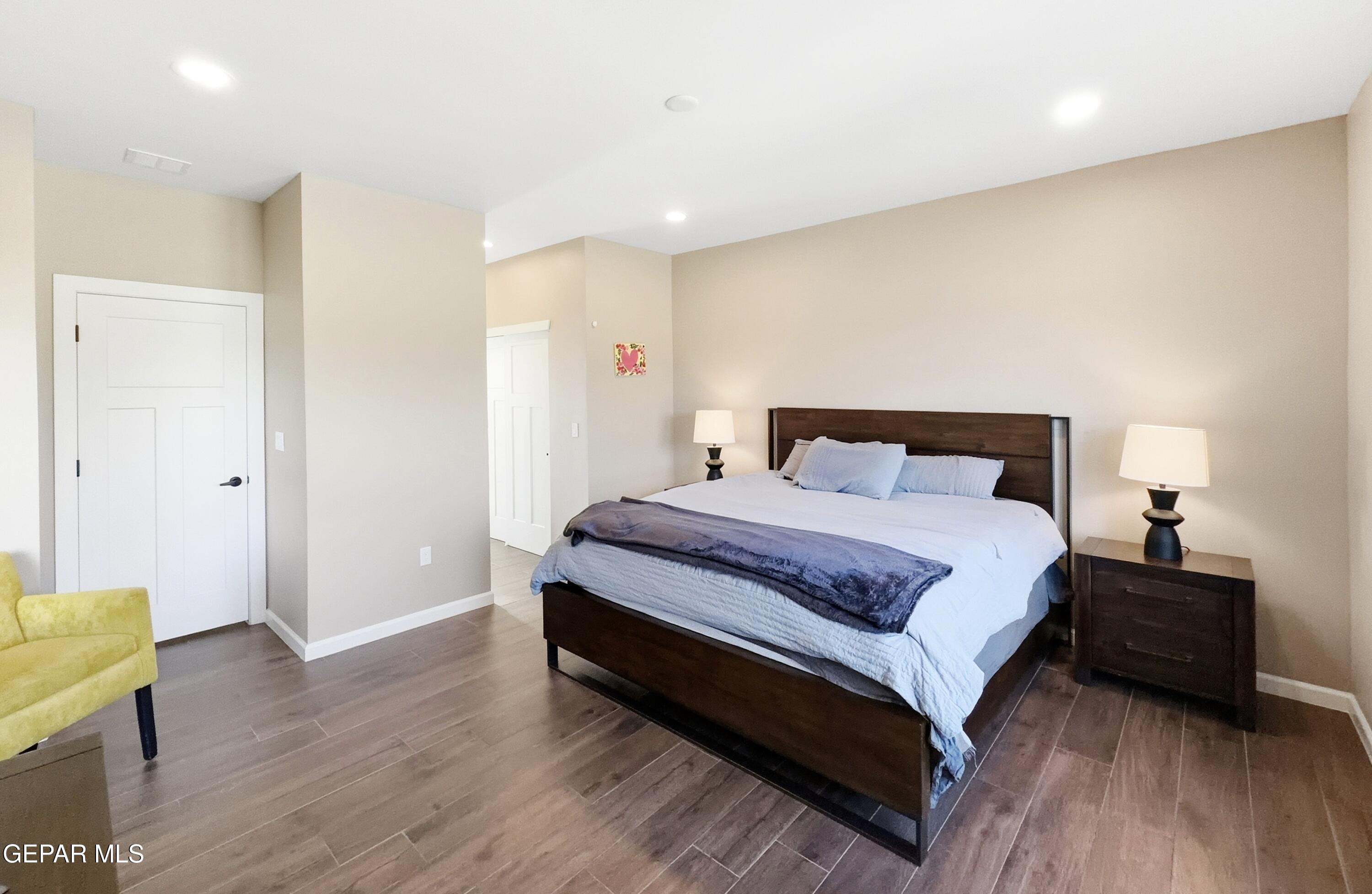 871 Country Club Road, Unit 5B El Paso, TX 79932 - Photo 42 of 52 image00040