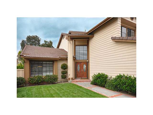 768 Fieldstone Lane Encinitas, CA 92024 - Photo 2 of 14 Front Entry