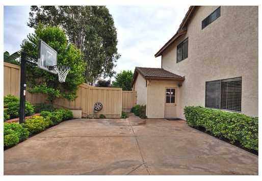 768 Fieldstone Lane Encinitas, CA 92024 - Photo 13 of 14 Half Basketball Court
