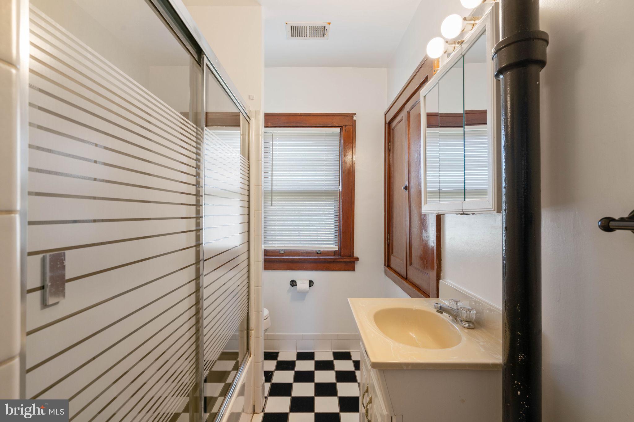 10706 Livingston Road Fort Washington, MD 20744 - Photo 28 of 42 Bath