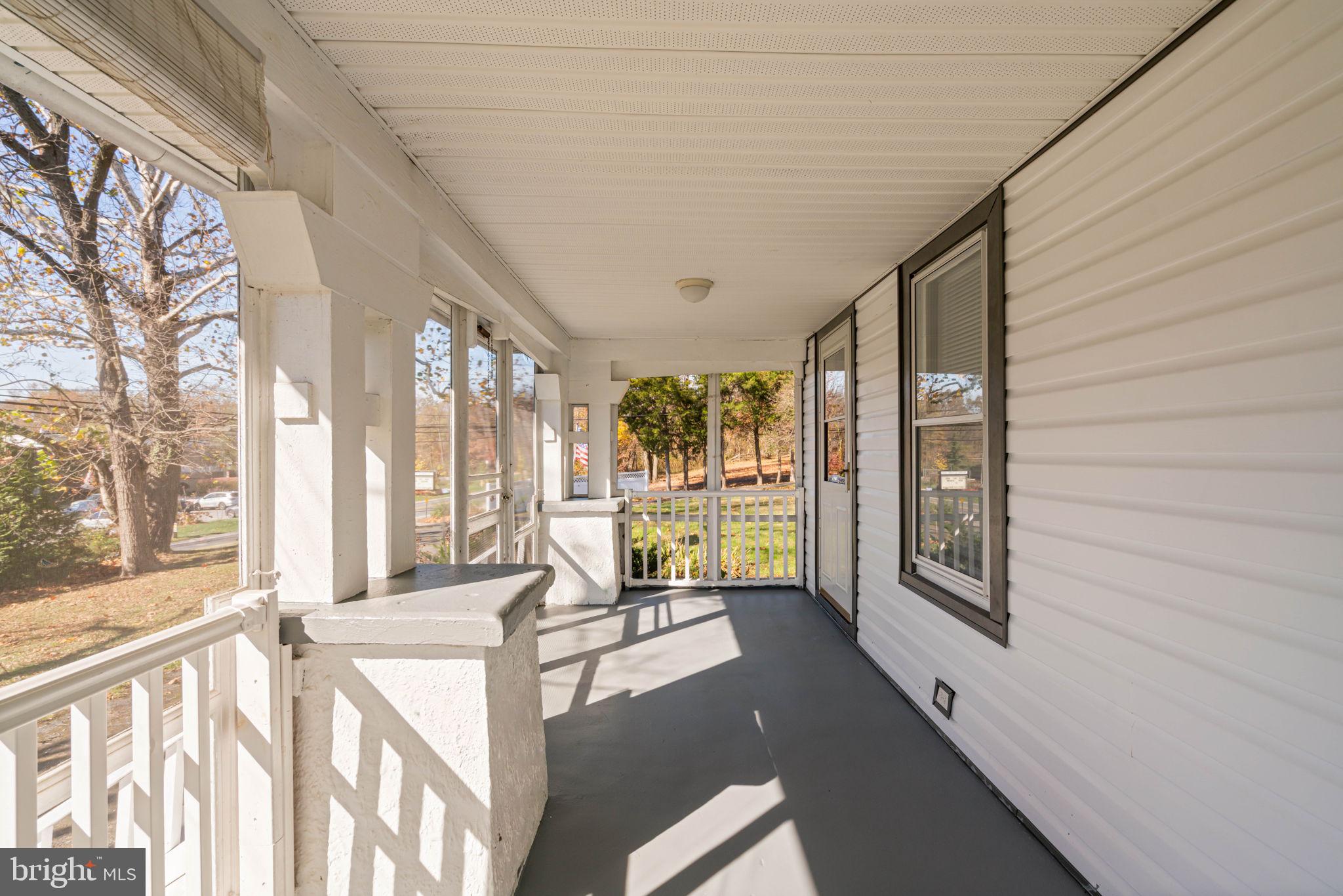 10706 Livingston Road Fort Washington, MD 20744 - Photo 4 of 42 Porch