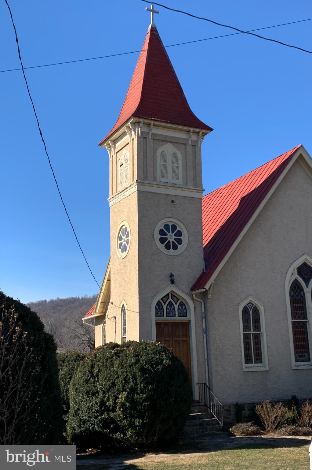 677 Federal Street Paris, VA 20130 - Photo 76 of 82 Charming church with a striking red roof.
