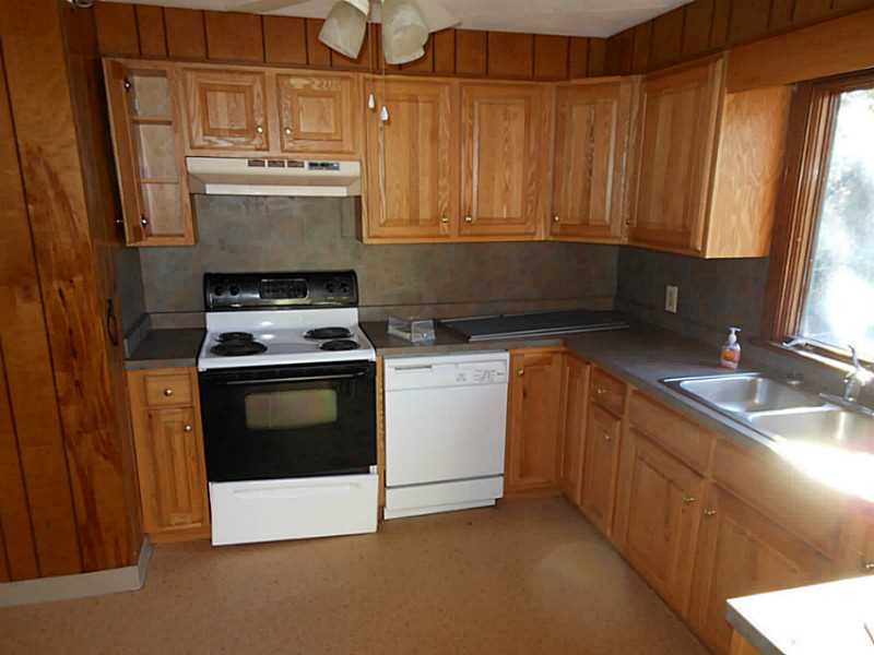 31 Kennedy Road Foster, RI 02825 - Photo 6 of 25 Kitchen.