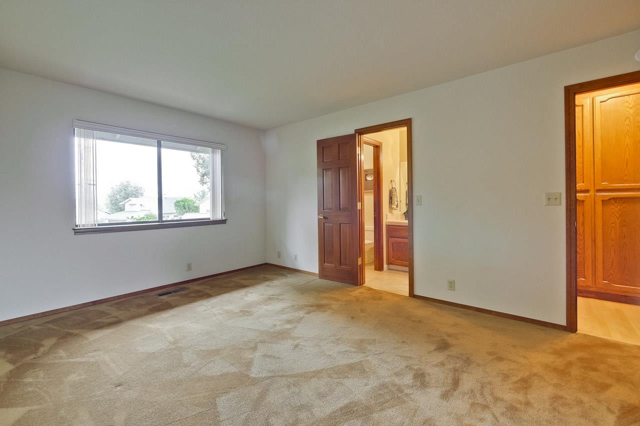 10075 Crescent Road Cupertino, CA 95014 - Photo 18 of 37 Gallery Image 18
