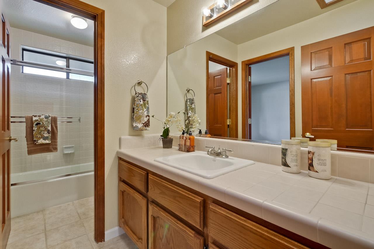 10075 Crescent Road Cupertino, CA 95014 - Photo 23 of 37 Gallery Image 23