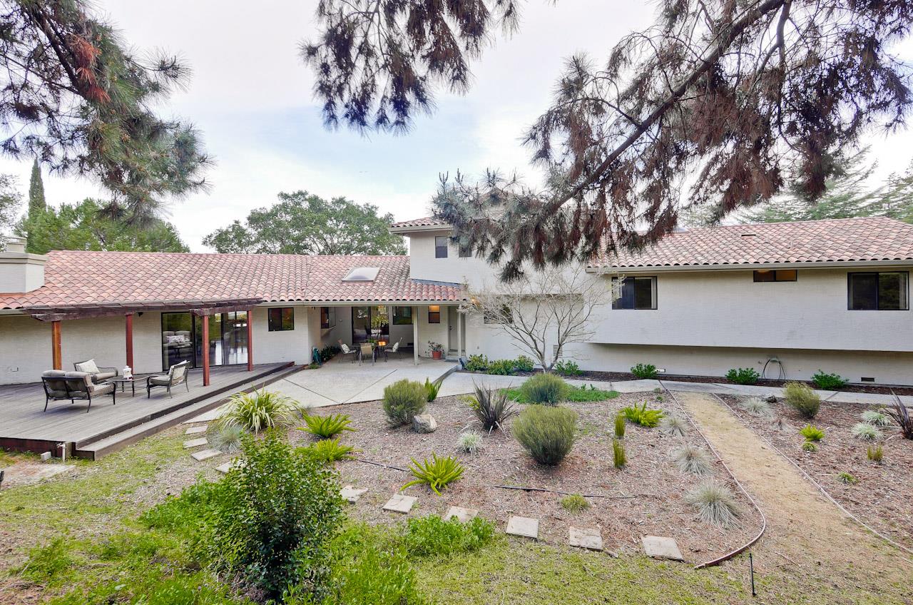 10075 Crescent Road Cupertino, CA 95014 - Photo 34 of 37 Gallery Image 34